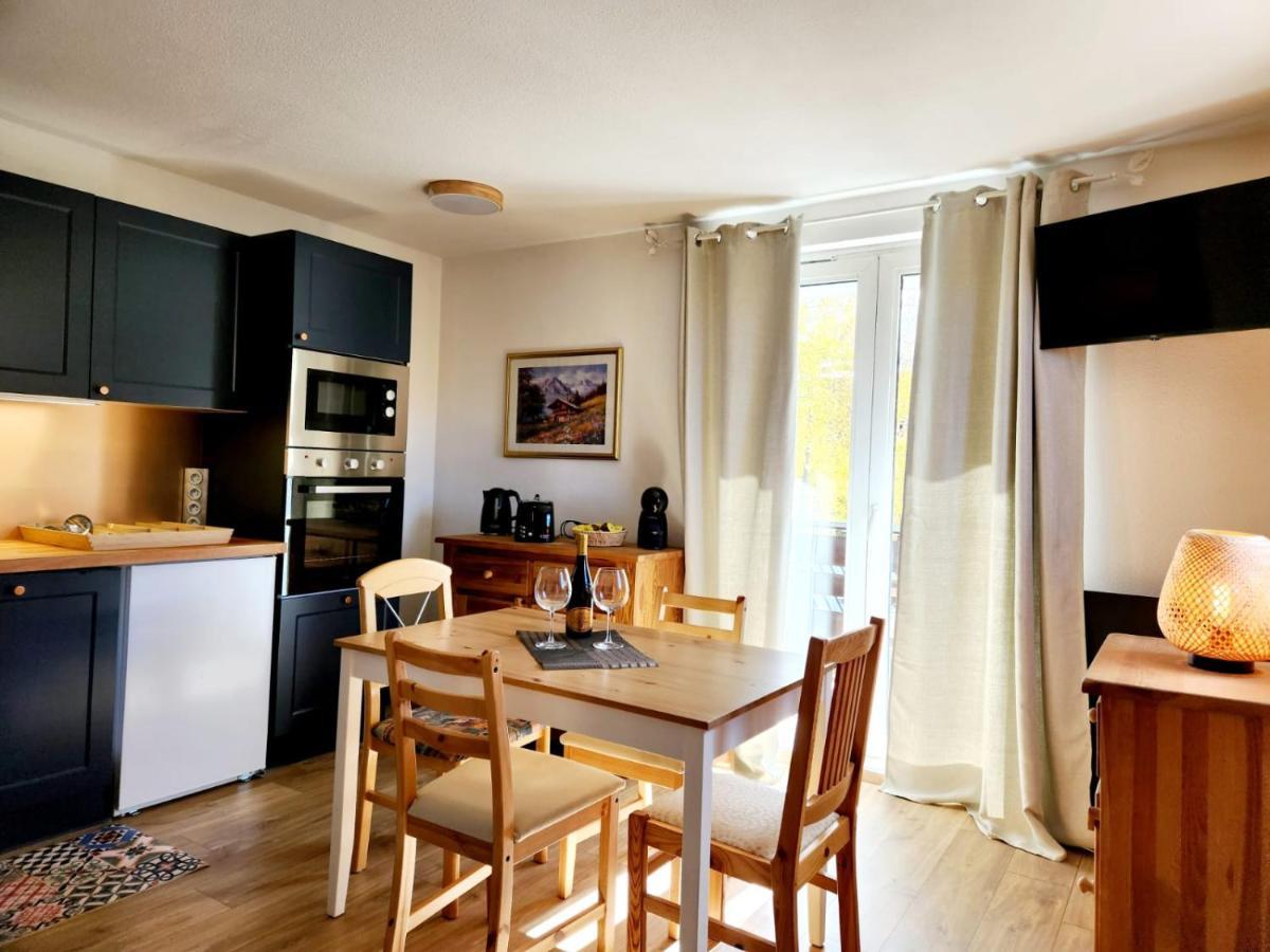 Appartement Cosy 4 Personnes - Charme Et Confort Au Pied Des Pistes لو دوز آلب المظهر الخارجي الصورة